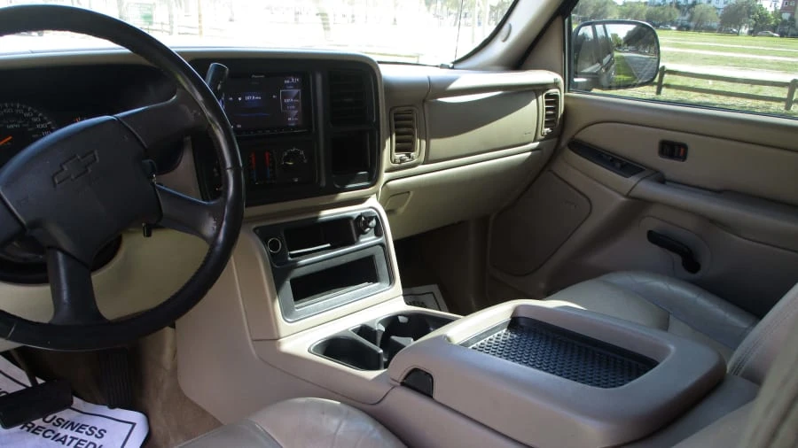 2004 Chevrolet Tahoe 2nd Gen - Image 4 of 11
