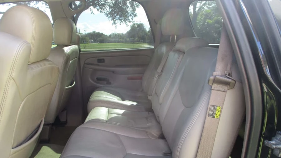 2004 Chevrolet Tahoe 2nd Gen - Image 5 of 11