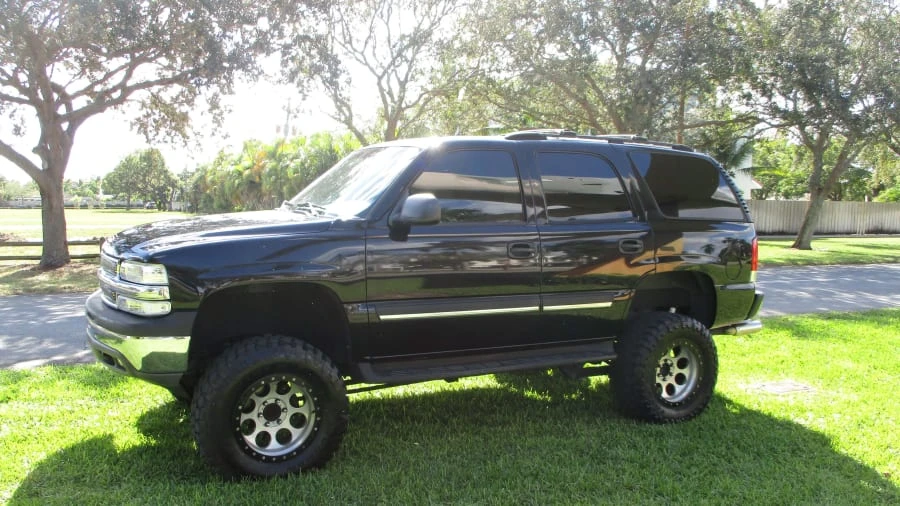 2004 Chevrolet Tahoe 2nd Gen - Image 10 of 11