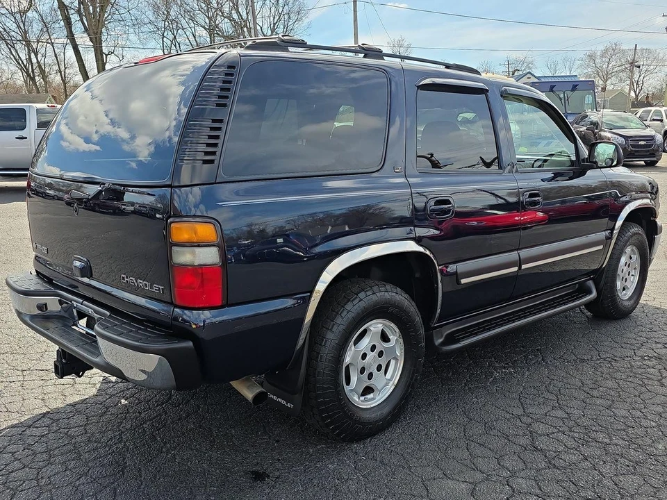2004 Chevrolet Tahoe 2nd Gen - Image 2 of 21