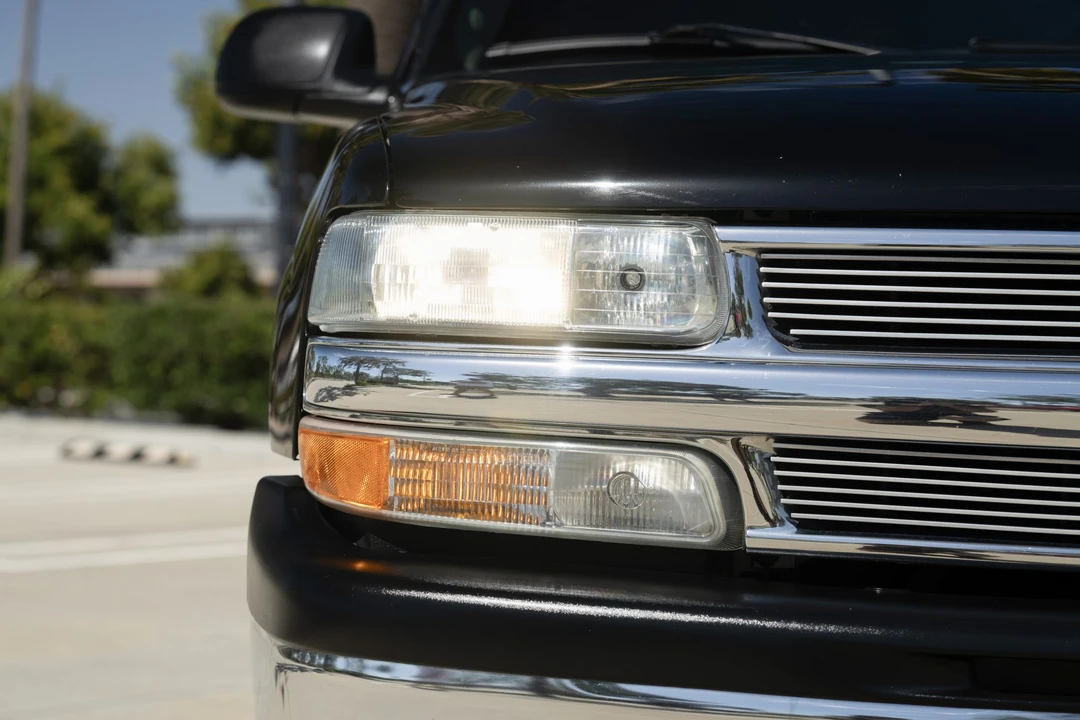 2004 Chevrolet Tahoe 2nd Gen - Image 12 of 31