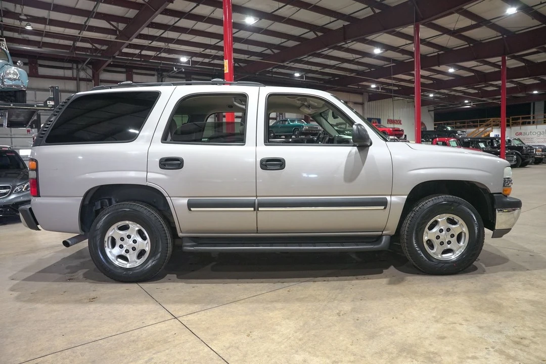 2004 Chevrolet Tahoe 2nd Gen - Image 10 of 21