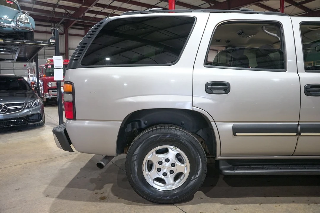 2004 Chevrolet Tahoe 2nd Gen - Image 9 of 21