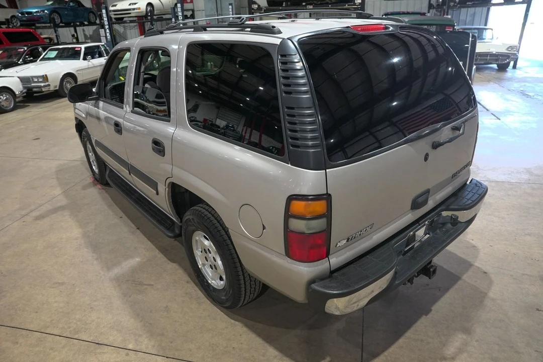 2004 Chevrolet Tahoe 2nd Gen - Image 16 of 21