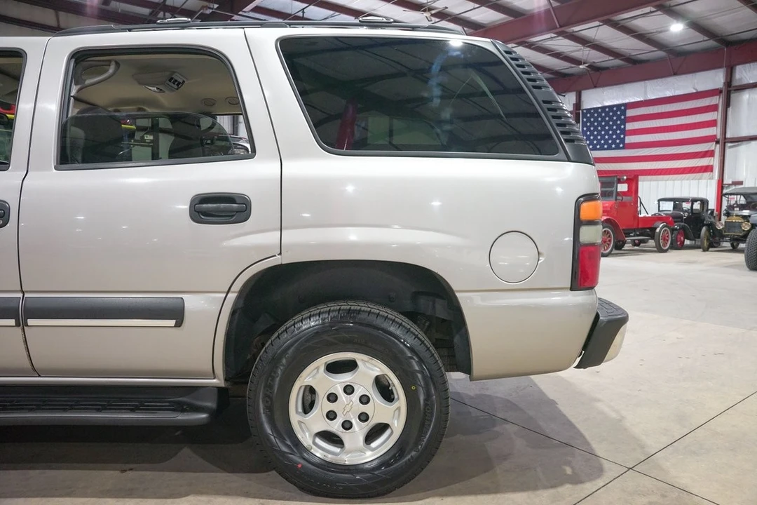 2004 Chevrolet Tahoe 2nd Gen - Image 5 of 21