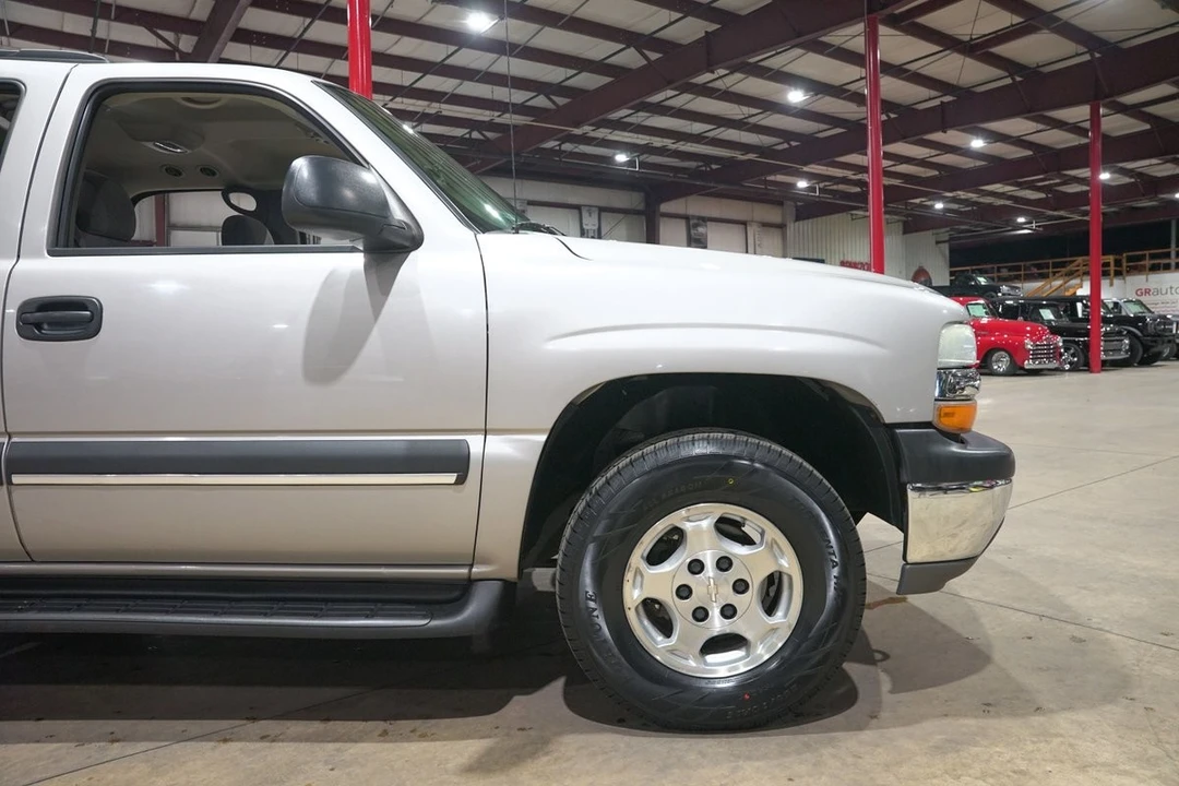 2004 Chevrolet Tahoe 2nd Gen - Image 11 of 21