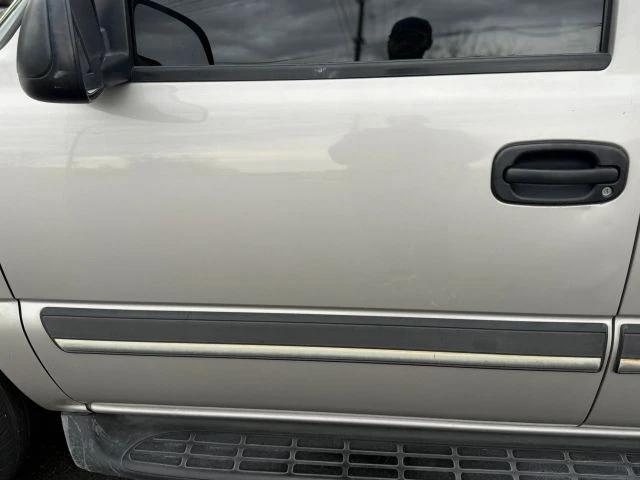 2004 Chevrolet Tahoe 2nd Gen - Image 17 of 21