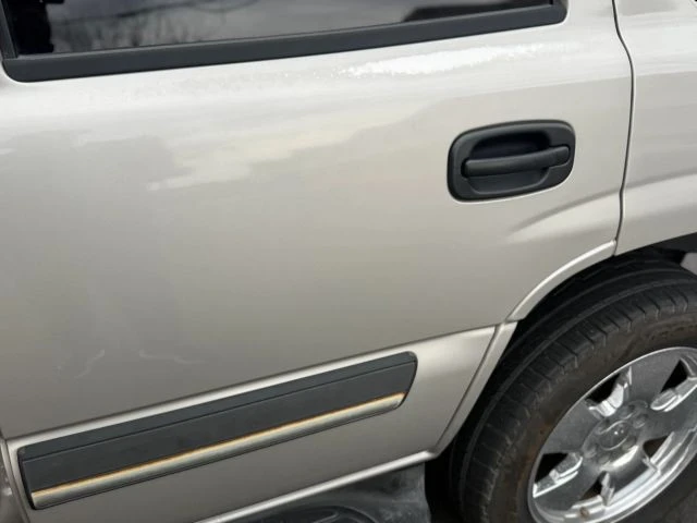 2004 Chevrolet Tahoe 2nd Gen - Image 19 of 21