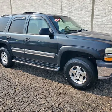2004 Chevrolet Tahoe LS Sport Utility 4D