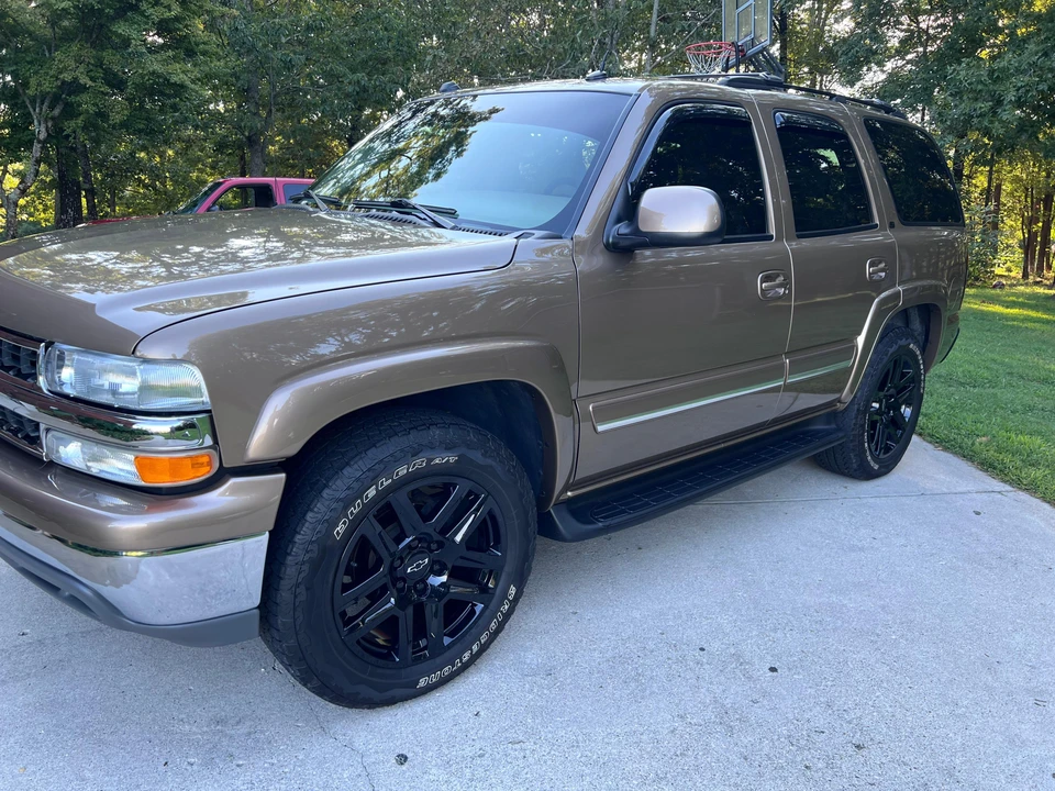 2004 Chevrolet Tahoe 2nd Gen - Image 17 of 31