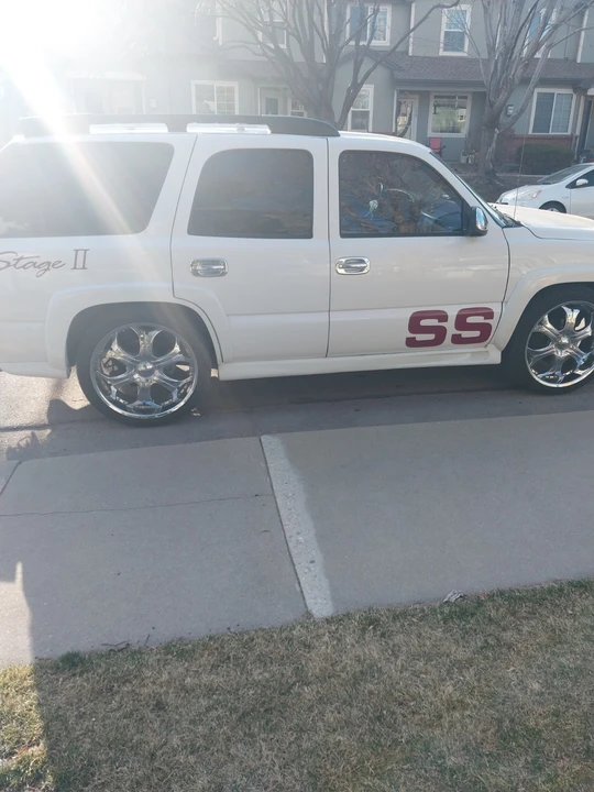 2004 Chevrolet Tahoe 2nd Gen - Image 13 of 14
