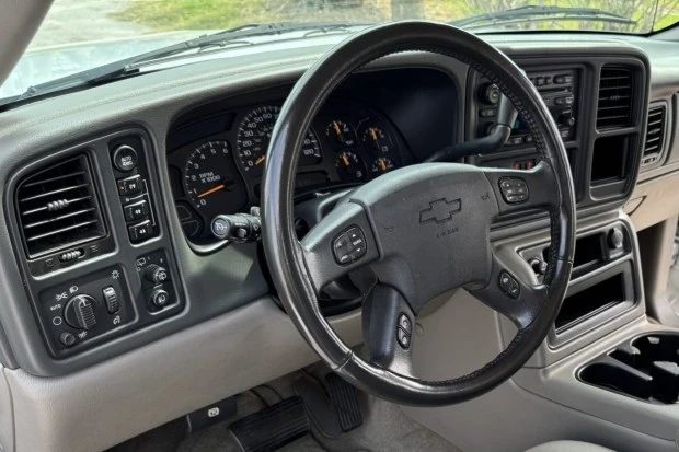 2004 Chevrolet Tahoe 2nd Gen - Image 5 of 7