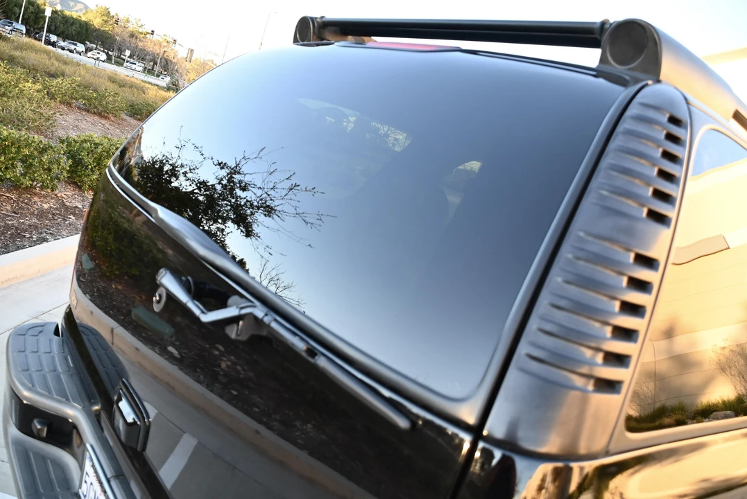 2004 Chevrolet Tahoe 2nd Gen - Image 19 of 31