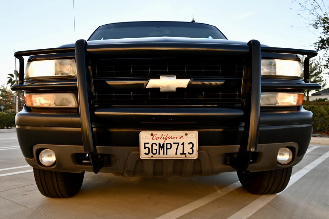 2004 Chevrolet Tahoe 2nd Gen - Image 2 of 31