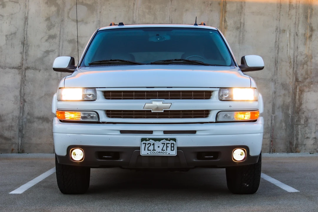 2004 Chevrolet Tahoe 2nd Gen - Image 2 of 31