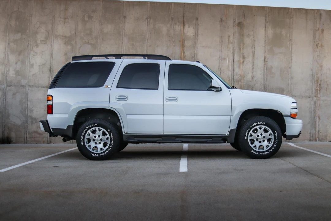 2004 Chevrolet Tahoe 2nd Gen - Image 10 of 31