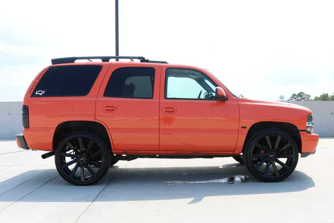 2004 Chevrolet Tahoe 2nd Gen - Image 3 of 9