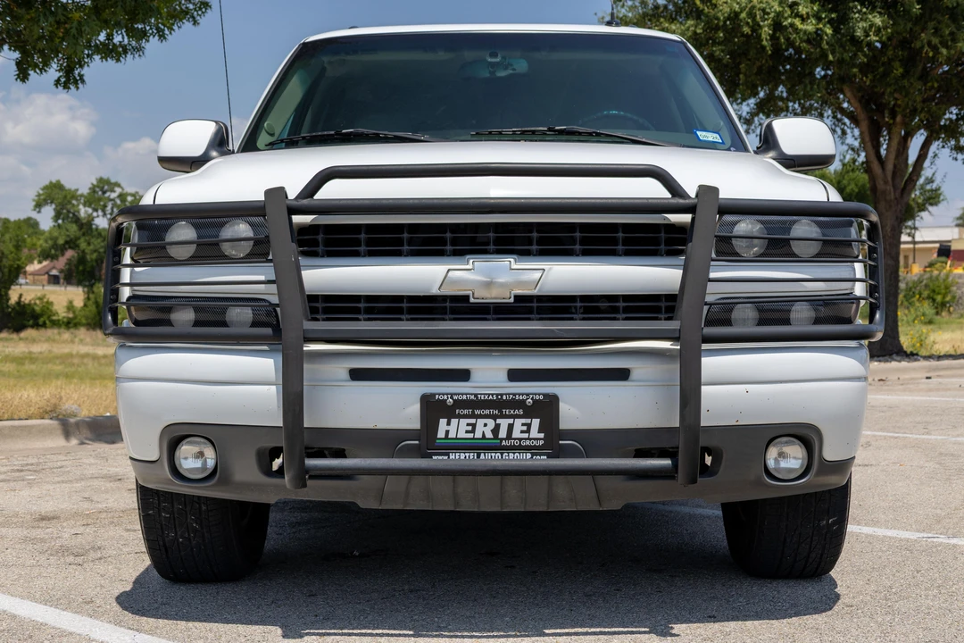 2004 Chevrolet Tahoe 2nd Gen - Image 2 of 31