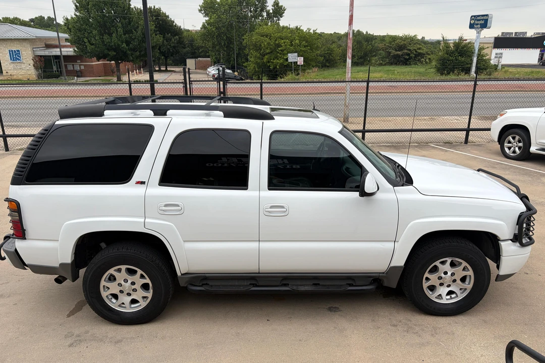 2004 Chevrolet Tahoe 2nd Gen - Image 11 of 31