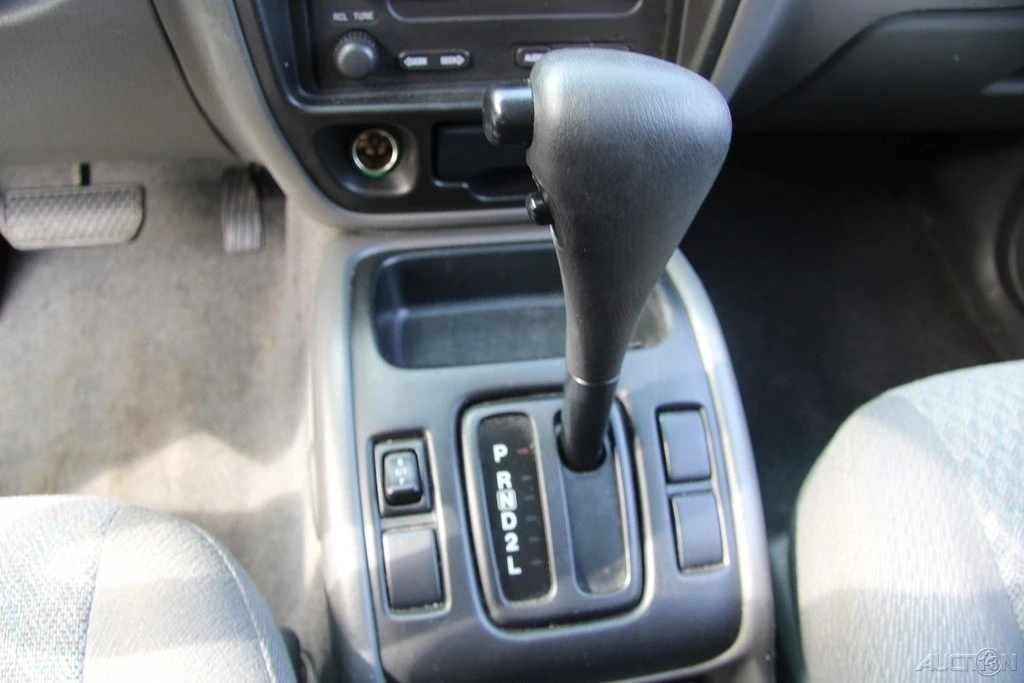 2004 Chevrolet Tracker - Image 16 of 21