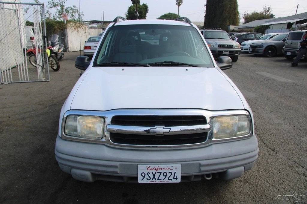 2004 Chevrolet Tracker - Image 9 of 21
