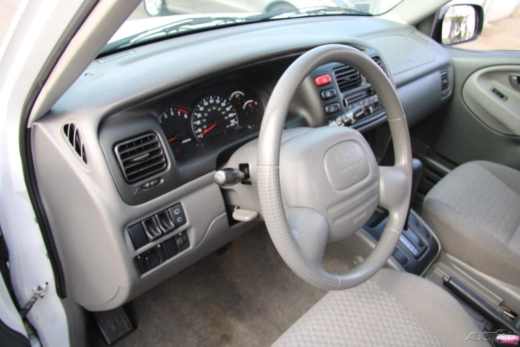 2004 Chevrolet Tracker - Image 13 of 21