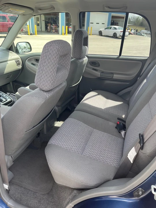 2004 Chevrolet Tracker - Image 7 of 7