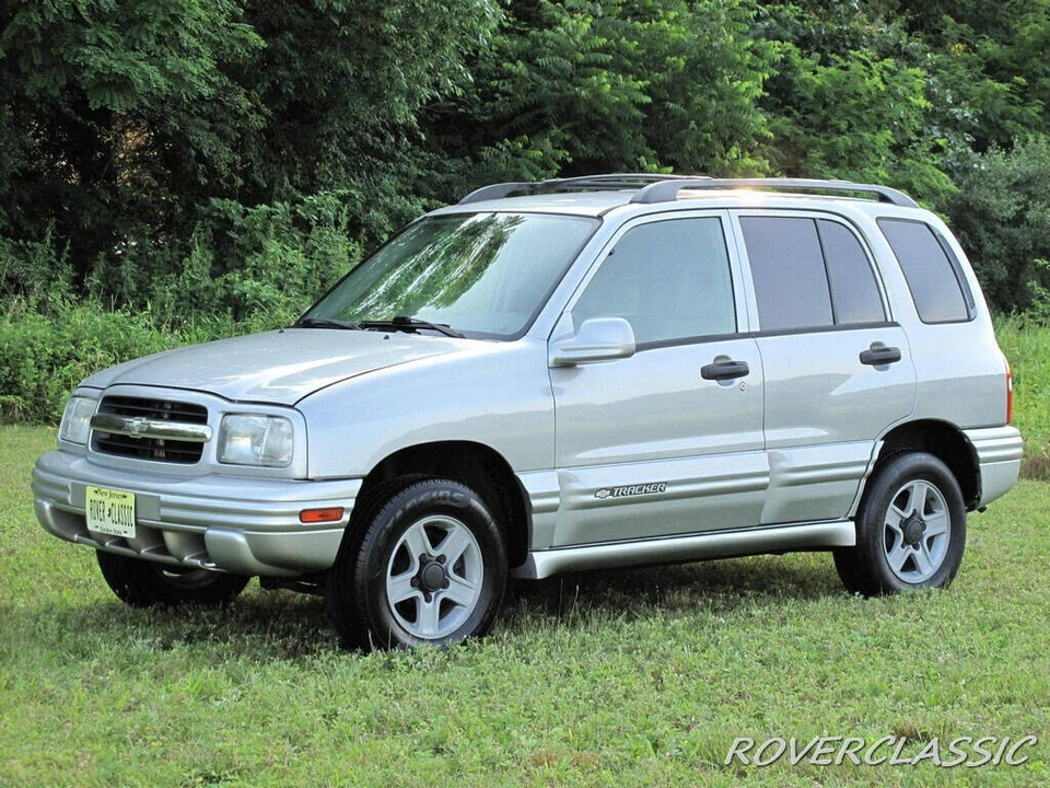 2004 Chevrolet Tracker - Image 10 of 12
