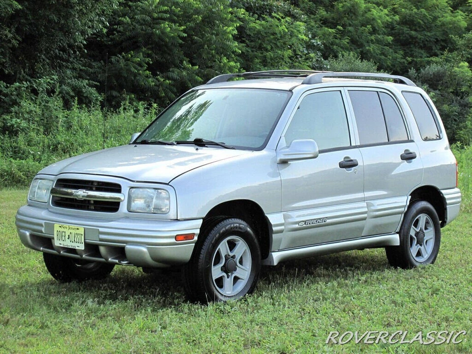 2004 Chevrolet Tracker - Image 9 of 12