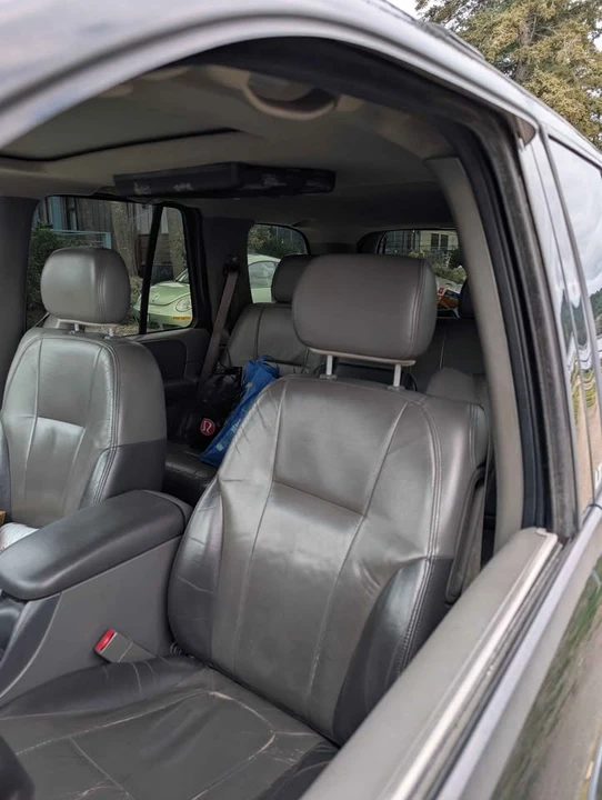 2004 Chevrolet Trailblazer - Image 8 of 17