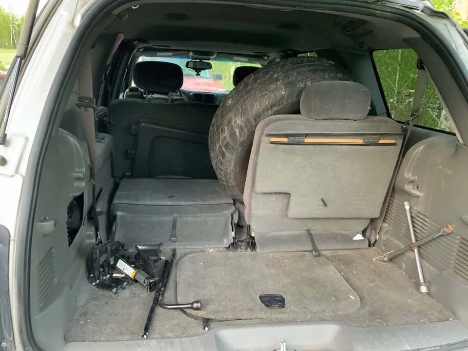 2004 Chevrolet Trailblazer - Image 6 of 8
