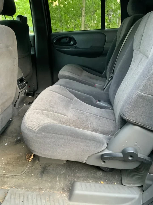 2004 Chevrolet Trailblazer - Image 7 of 8