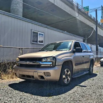 2004 Chevrolet TrailBlazer LS Sport Utility 4D