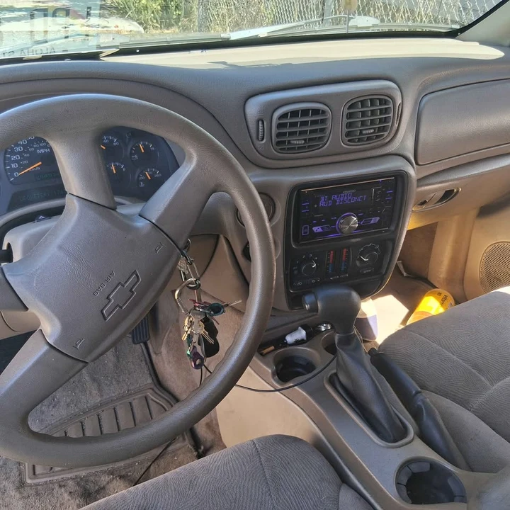 2004 Chevrolet Trailblazer - Image 3 of 6