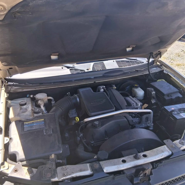 2004 Chevrolet Trailblazer - Image 6 of 6