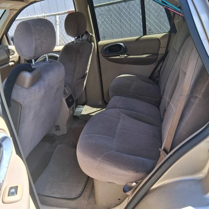 2004 Chevrolet Trailblazer - Image 5 of 6