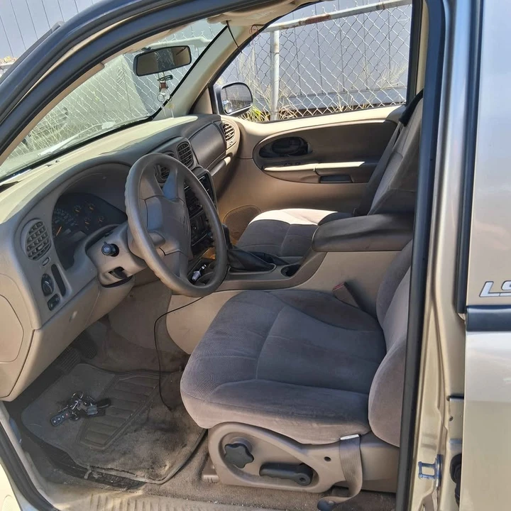 2004 Chevrolet Trailblazer - Image 4 of 6