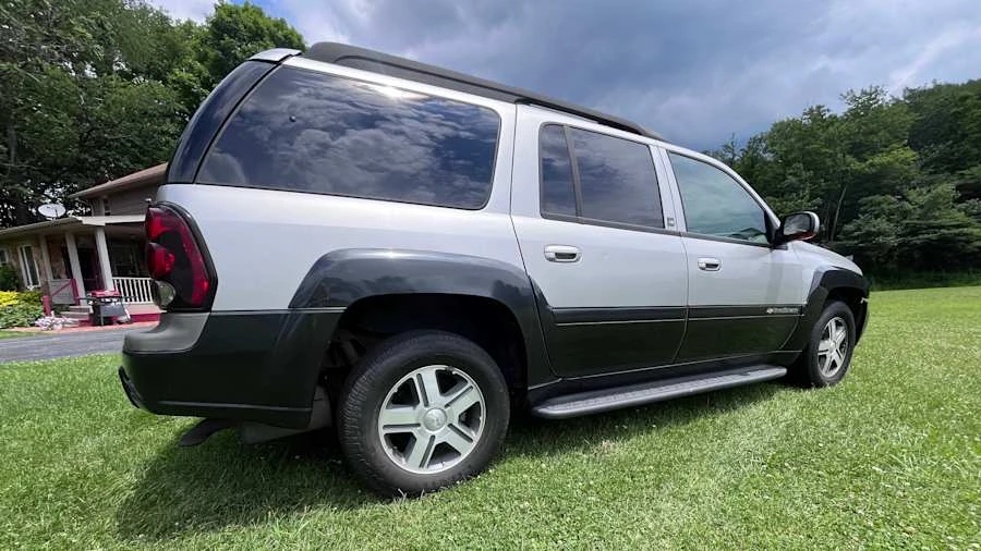 2004 Chevrolet Trailblazer - Image 3 of 25