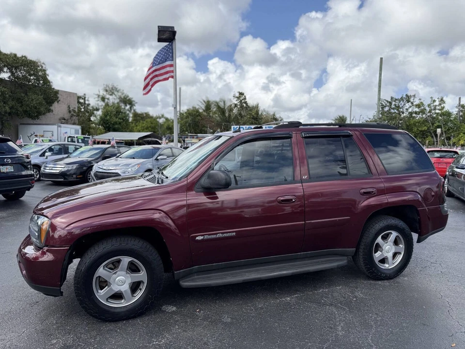 2004 Chevrolet Trailblazer - Image 2 of 21