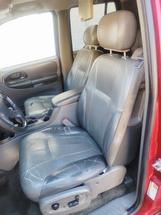 2004 Chevrolet Trailblazer - Image 6 of 12