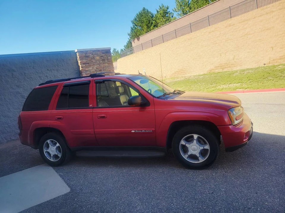 2004 Chevrolet Trailblazer - Image 5 of 12