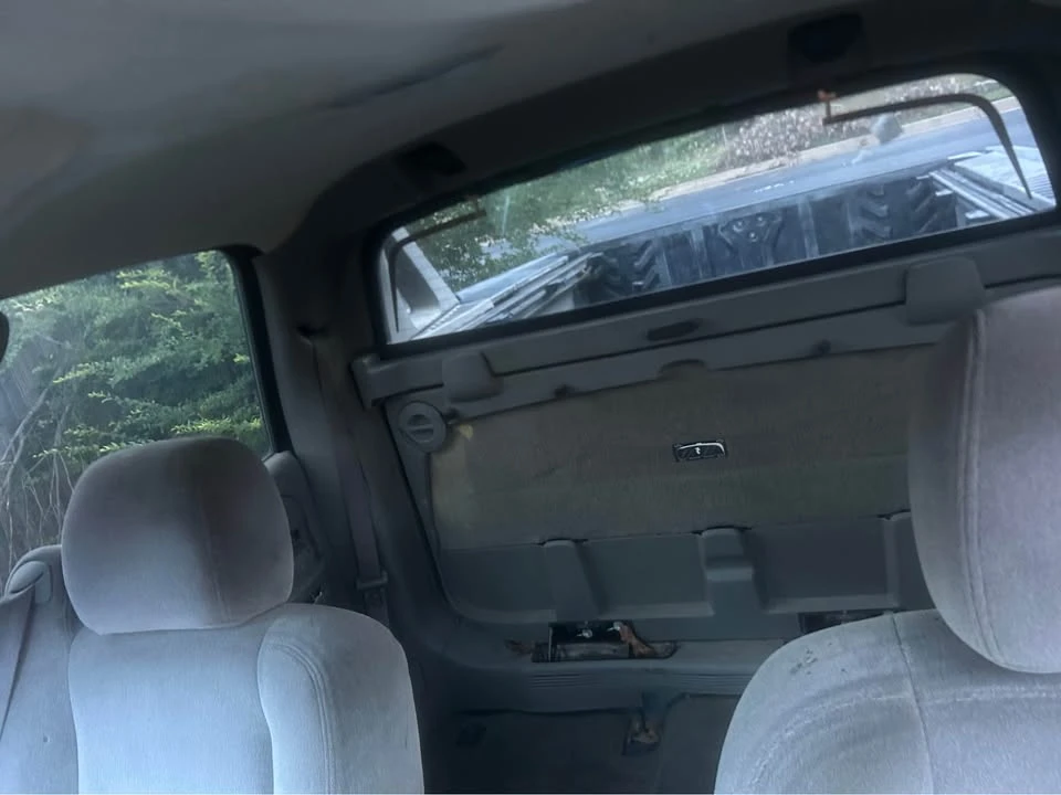 2004 Chevrolet Avalanche - Image 8 of 8