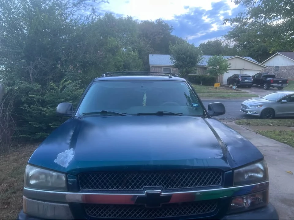 2004 Chevrolet Avalanche - Image 4 of 8