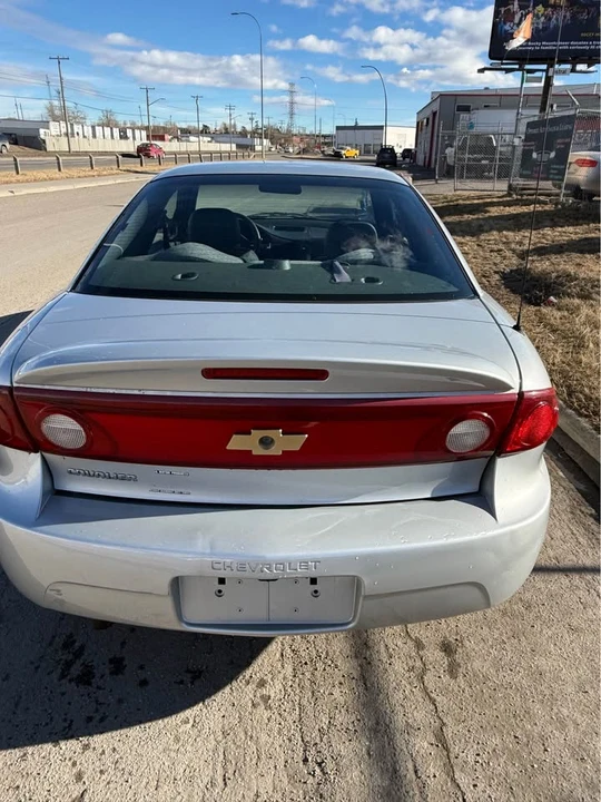 2004 Chevrolet Cavalier - Image 4 of 8
