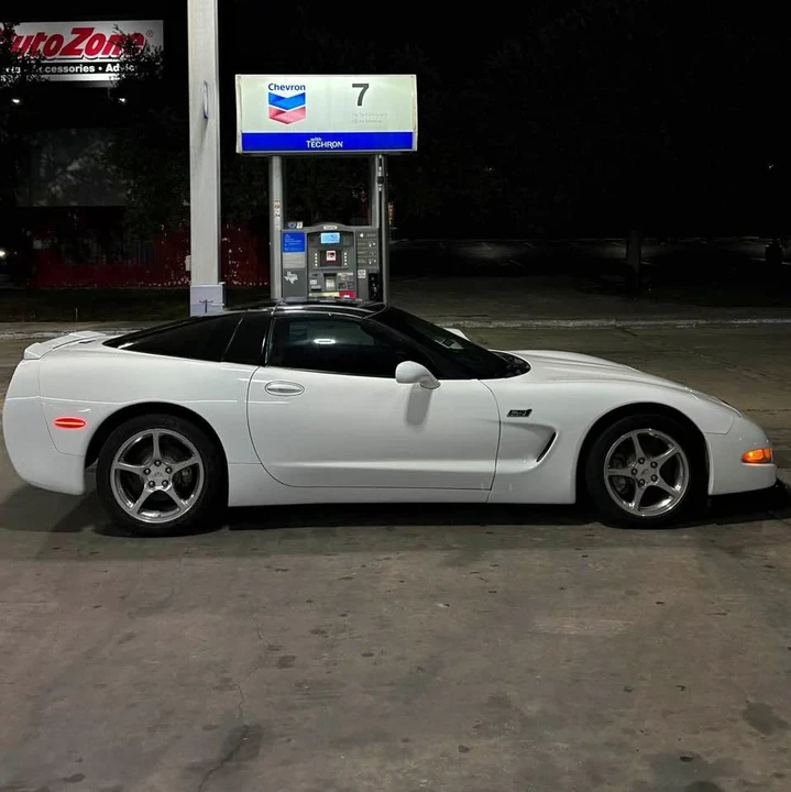 2004 Chevrolet Corvette C5 - Image 1 of 4