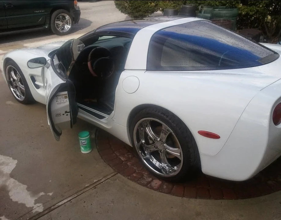 2004 Chevrolet Corvette C5 - Image 2 of 4