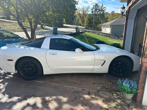 2004 Chevrolet Corvette C5 - Image 2 of 9