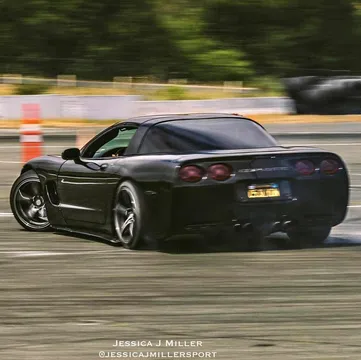 2004 Chevrolet Corvette Hatchback Coupe