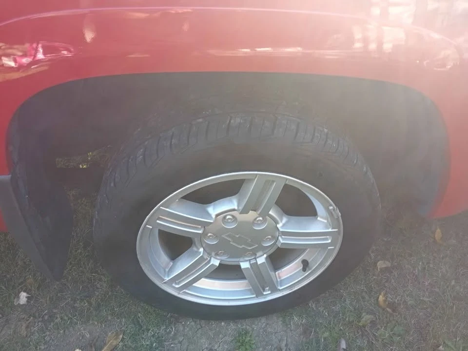 2004 Chevrolet Silverado - Image 2 of 20