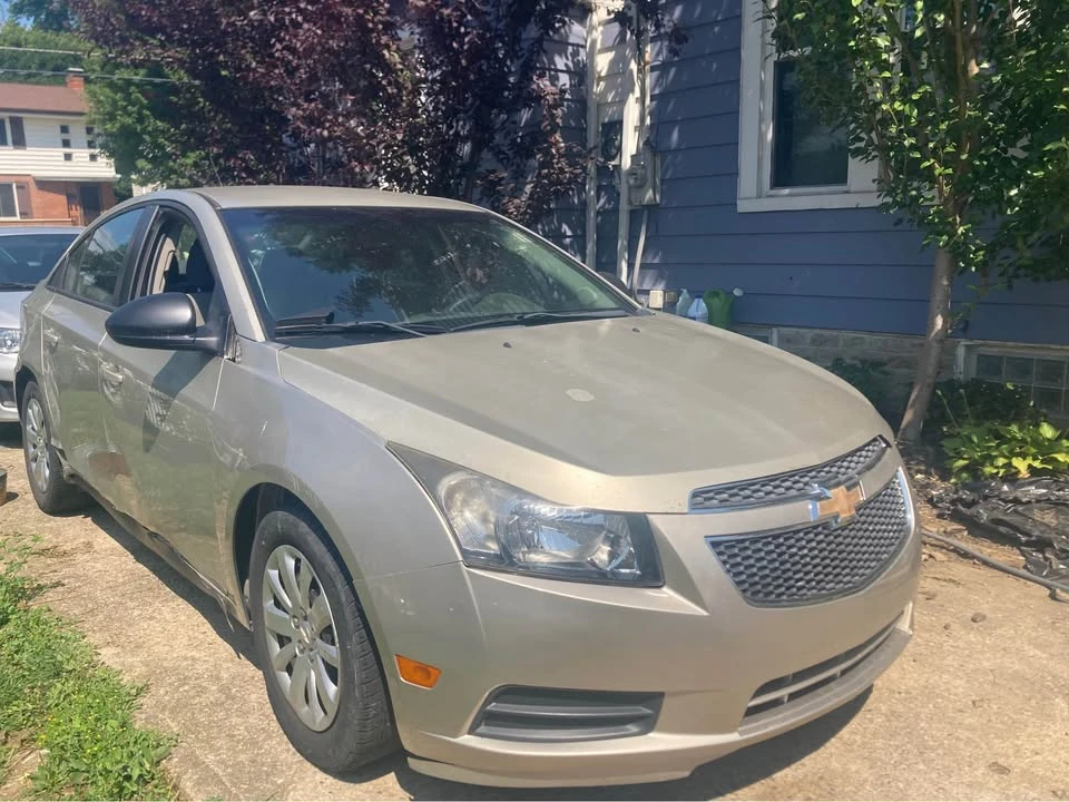 2004 Chevrolet Cruze - Image 2 of 9